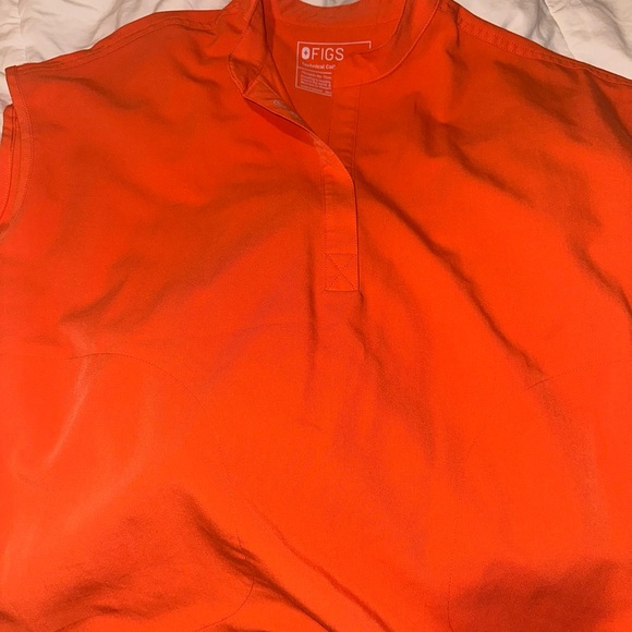 Figs Women’s Vibrant Orange Scrub SET - Picture 3 of 6